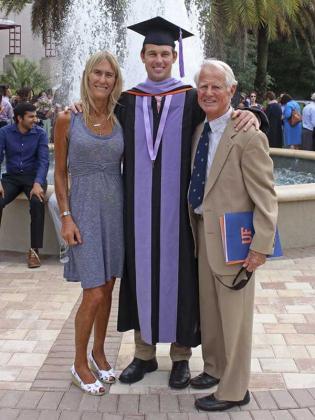 Kane Sears (center) plans to join his family’s Ponte Vedra dentistry practice this summer. (photo submitted)